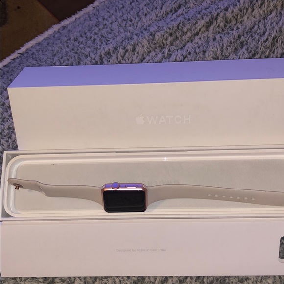 APPLE IWATCH 42MM - Picture 4 of 4